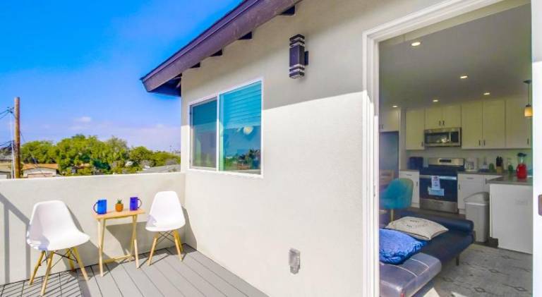 Entire Private Home with 3 Bedrooms 3 Bathrooms, Near San Diego Downtown & Beach, Available Now — photo 5