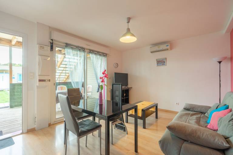 Apartment 'Le Clos Du Champ De L'Amour - Rochefort' with Private Pool, Wi-Fi & AC — photo 3