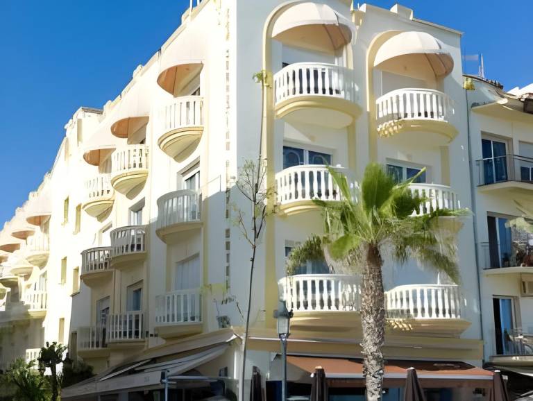URH Sitges Playa in Sitges