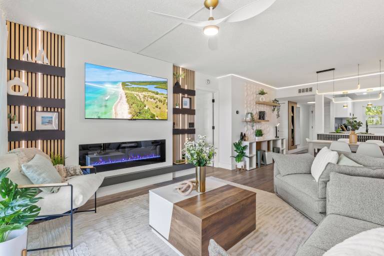 Condo  Plantation