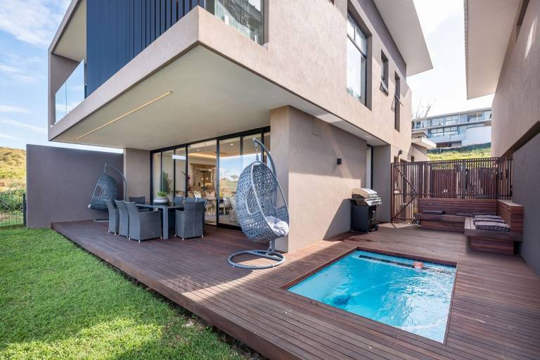 Apartment  Sheffield Beach