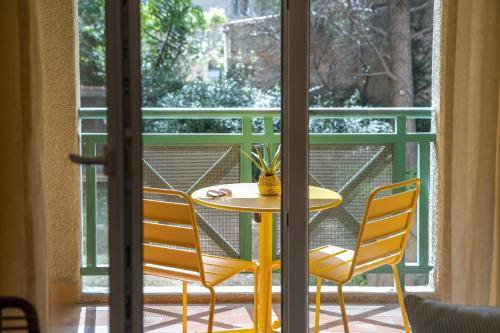 Nice serviced apartment with terrace | Pet-friendly — photo 3