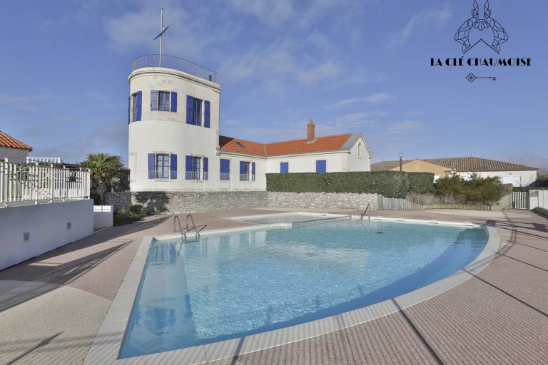 Villa with pool & patio in Les Sables-d'Olonne