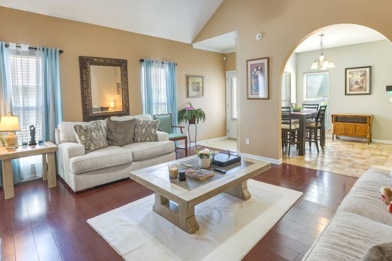 Birmingham Home w/ Yard - 15 Mi to Downtown! in Al