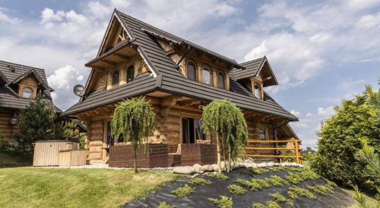 Chalet with jacuzzi — photo 5