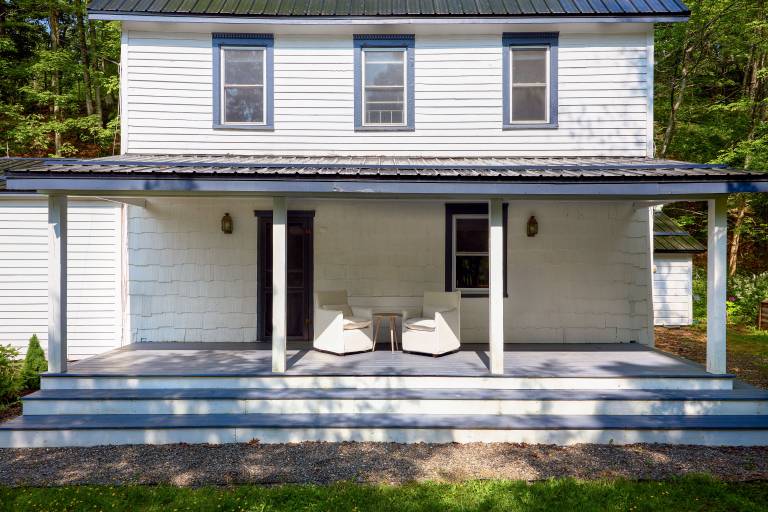 Walk to Vly Creek: Catskills Getaway w/ Porch — photo 4