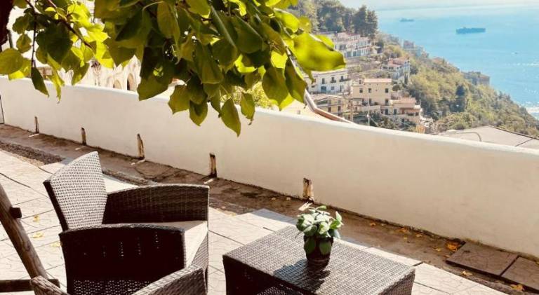 Holiday apartment with 2 rooms for 6 persons — photo 3