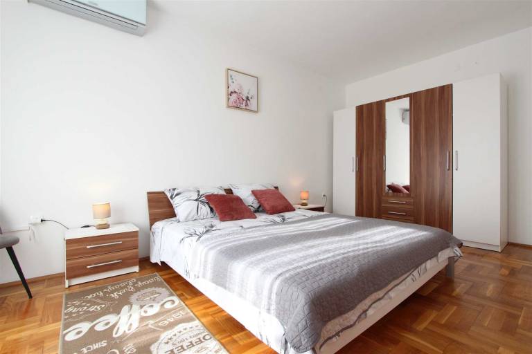 ENI Comfort One-Bedroom Apartment 3 (nona) — photo 4