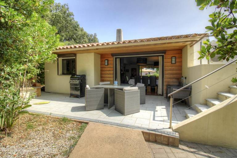 Pleasant gite with heated pool, garden & barbeque | Pets are welcome — photo 3