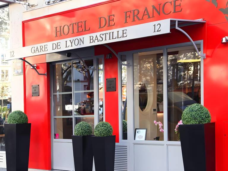 Hotel de France Gare de Lyon Bastille in Charenton-le-Pont