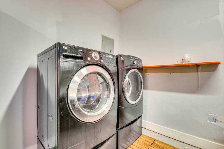 Spacious Home w/ Hot Tub, 14 Mi to Downtown ATL! — photo 5