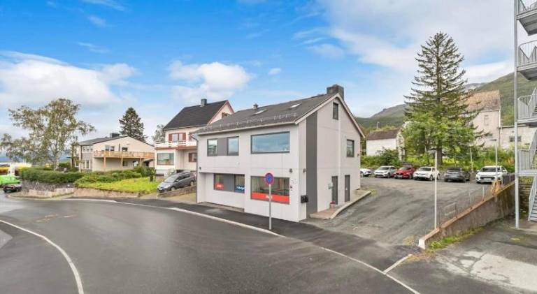 Apartment with 4 rooms for 9 persons in Narvik