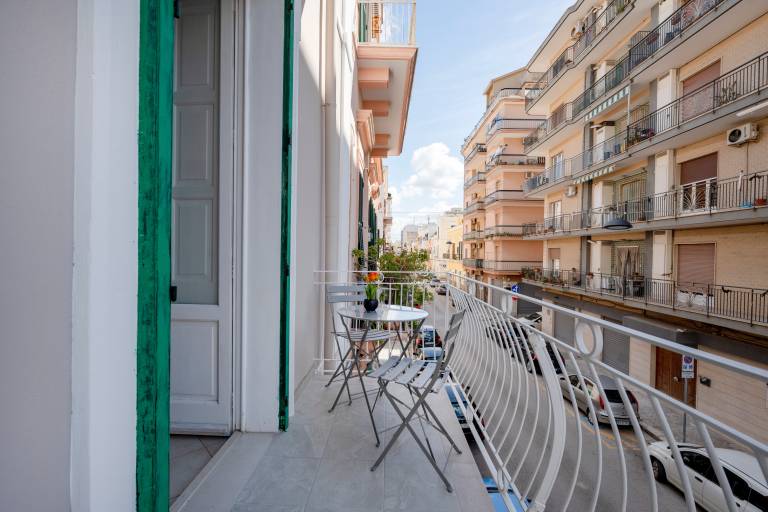 Apartment with fast internet | City view — photo 2