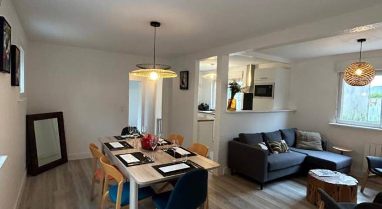 Vacation home with 3 rooms for 6 persons in Roscoff