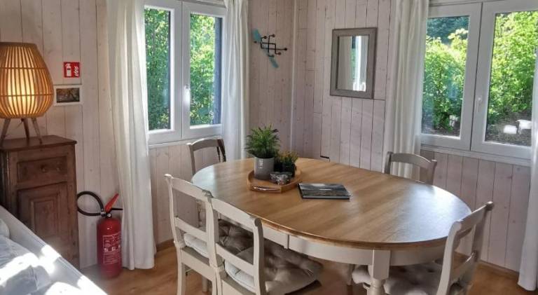 Chalet with 2 rooms for 4 persons — photo 4