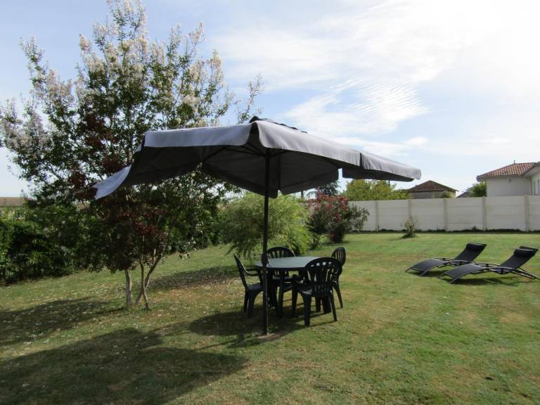 Gite with garden & patio | Pet-friendly — photo 2