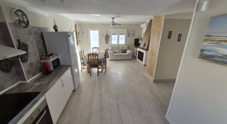 House with yard & patio | Next to the beach | Dogs allowed — photo 2