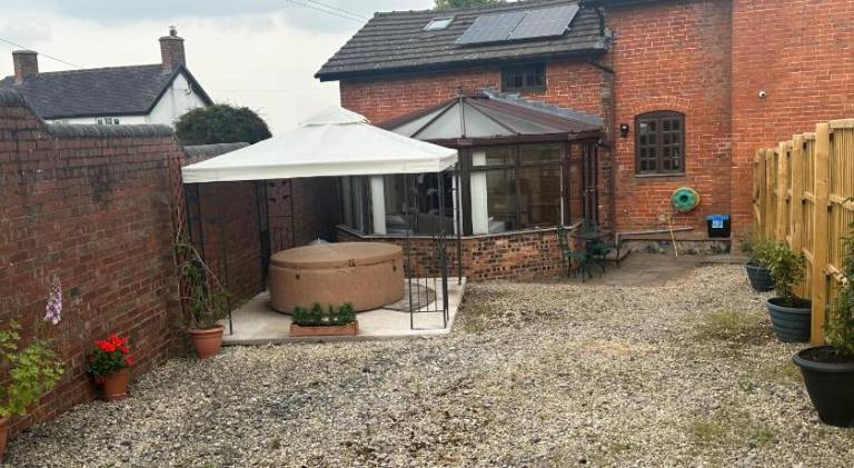 Wonderful house with hot tub | Pet-friendly in Stafford