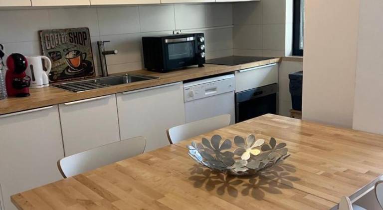Holiday apartment with patio, barbeque & garden — photo 3