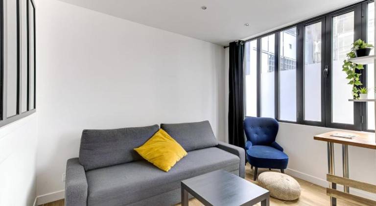Apartment with 1 room for 4 persons in Pantin