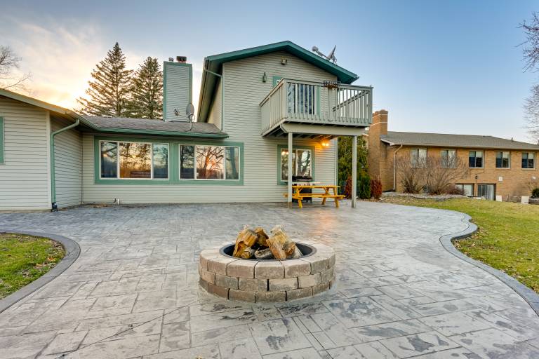 Cabin  Hartland