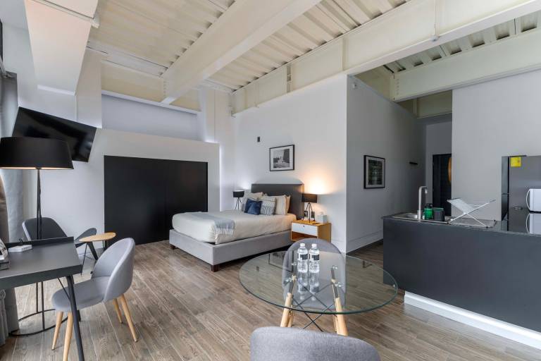 Capitalia Chic City Retreat
