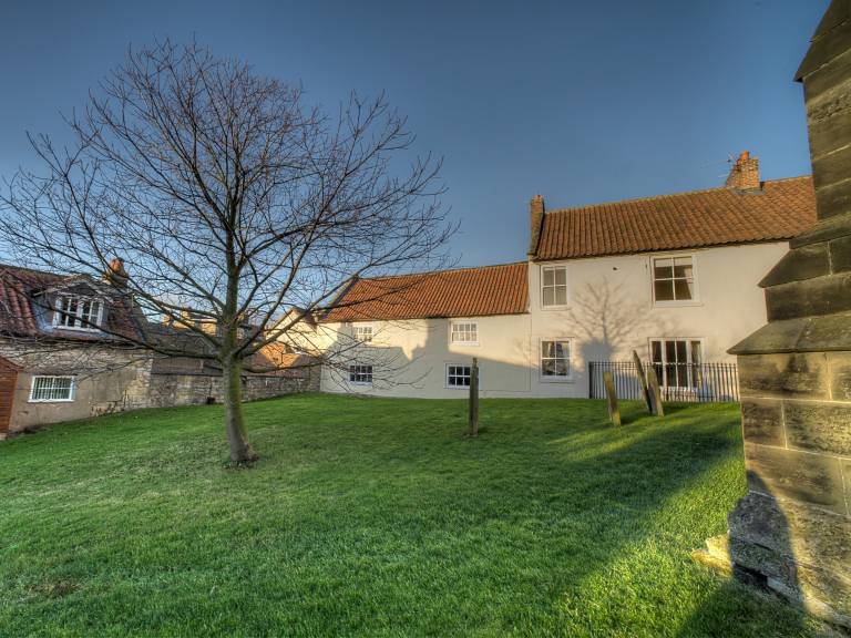 Cottage Pickering