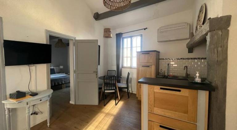 Rental apartment with 2 rooms for 4 persons — photo 3