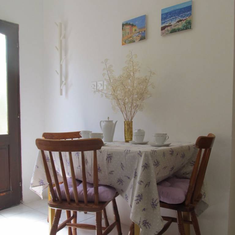 Apartment with yard | Garden view — photo 3