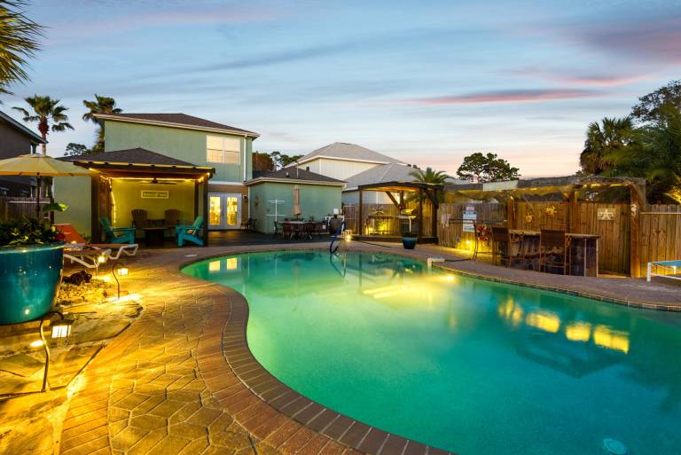 House with grill, garden & private pool | Lake view — photo 4