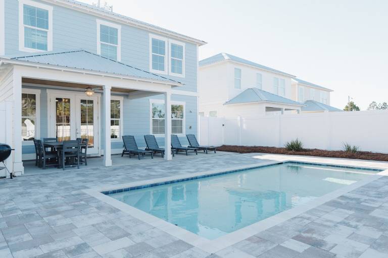 House  Long Beach Resort