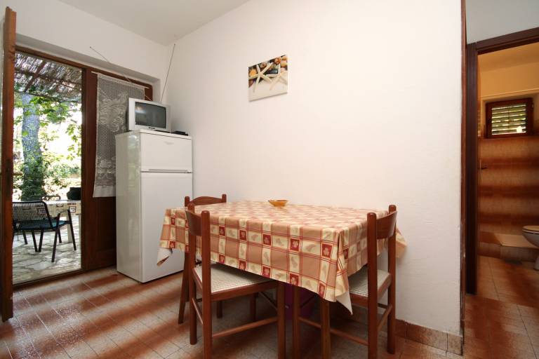 Two bedroom apartment near beach Mudri Dolac, Hvar (A-118-a) — photo 2