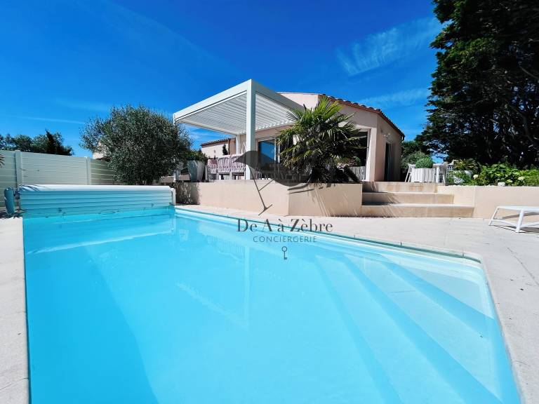 Villa Saint-Laurent-de-la-Prée