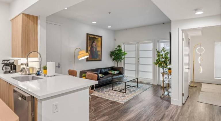 Apartment | Next to Santa Monica Pier | Close to the beach | Pets are welcome — photo 4