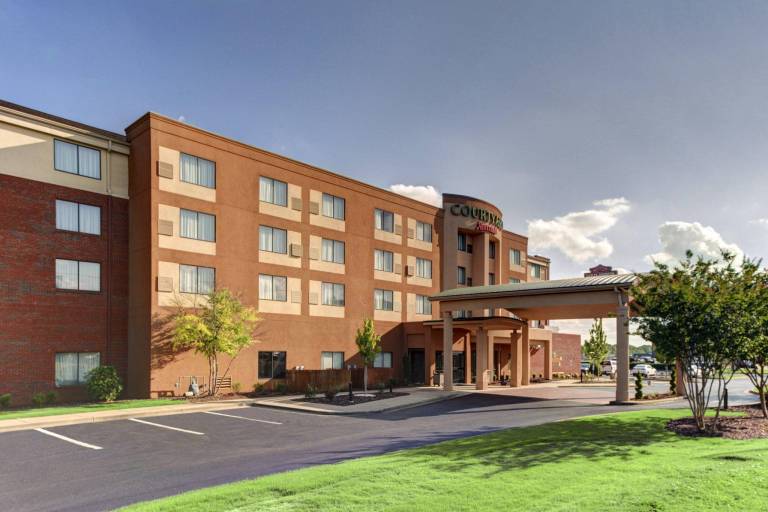 Courtyard by Marriott Anniston Oxford in Oxford, AL