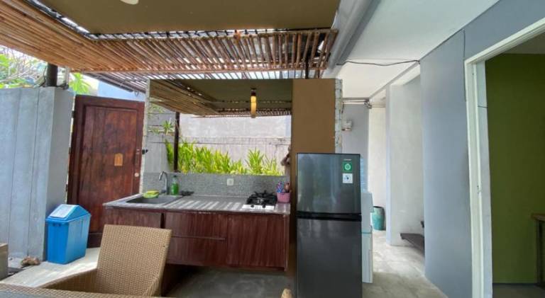 Rental apartment with patio, yard & private pool | Perfect for remote work — photo 5