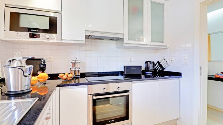 Fully equipped apartment with terrace, pool & yard | Pets are welcome — photo 4
