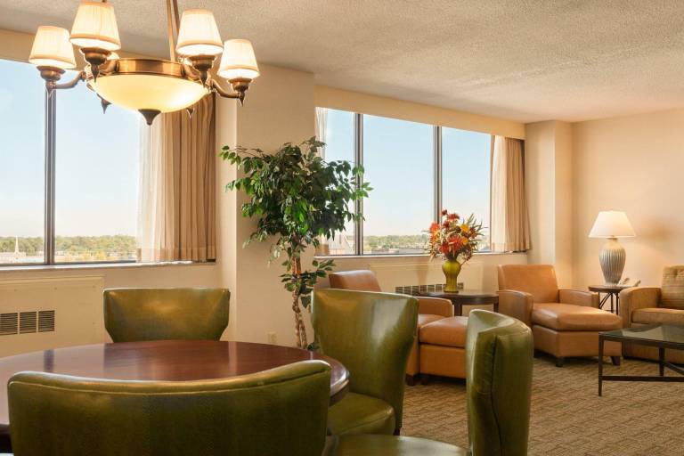 Hilton Fort Wayne at the Grand Wayne Convention Center — photo 4