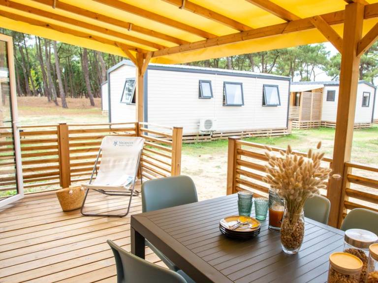 Family-oriented nice mobile home with patio | Next to the beach | Pets are welcome — photo 3