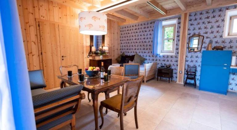 Lodge with jacuzzi, terrace & sauna | Perfect for remote work — photo 5