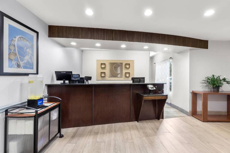 Comfort Suites Near Universal Orlando Resort — photo 5