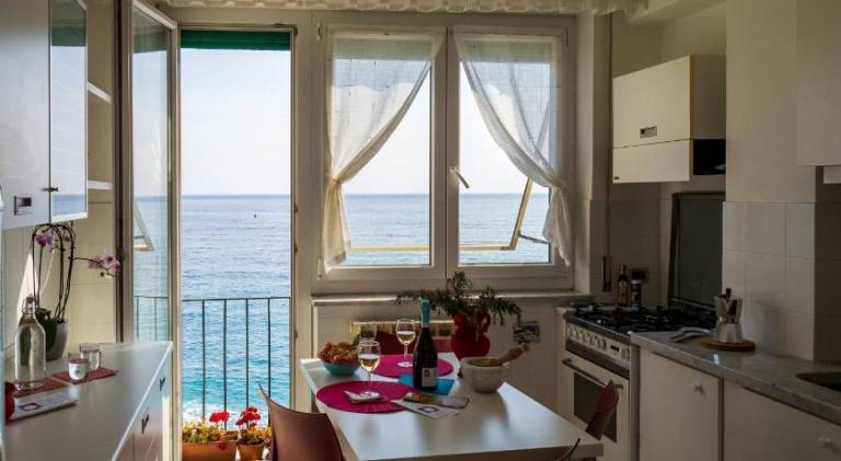 Rental apartment with 2 rooms for 6 persons — photo 3