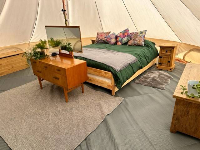 Cabin with 1 room for 4 persons — photo 3