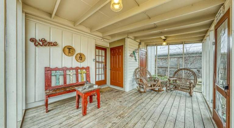 Vacation home with yard | Suitable for remote work in Fredericksburg, TX