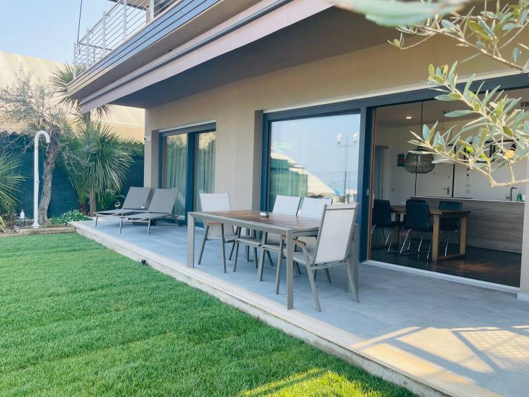 Apartment "Bardolino Luxury - Piano Terra" with Lake View, Private Pool & Wi-Fi — photo 3