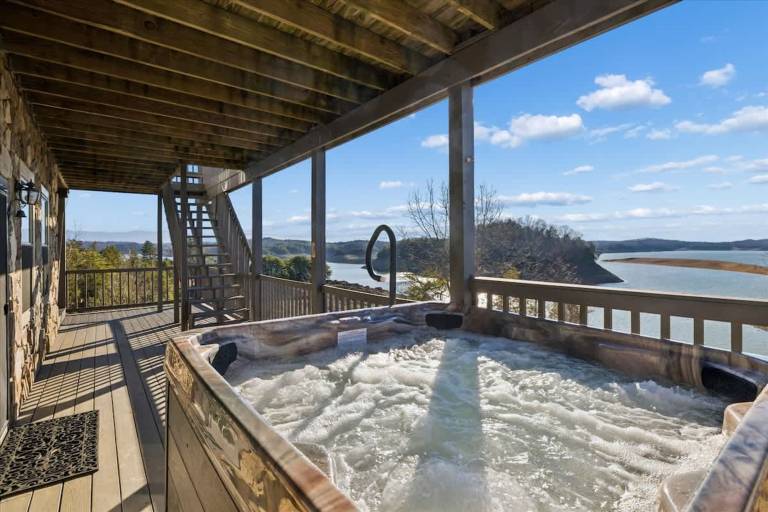 Lighthouse Lookout by Beyond Expectations with Dock — photo 2