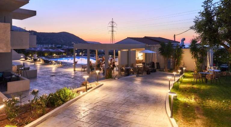 Mila Malia Suites — photo 2