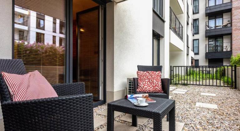 Apartment with jacuzzi — photo 3