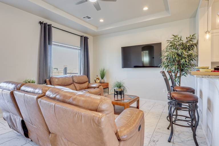 Hike the Organ Mtns! Modern Las Cruces Townhome in Las Cruces, NM