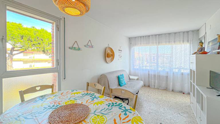 Rental apartment with yard & pool | Close to the beach | Pets allowed — photo 5
